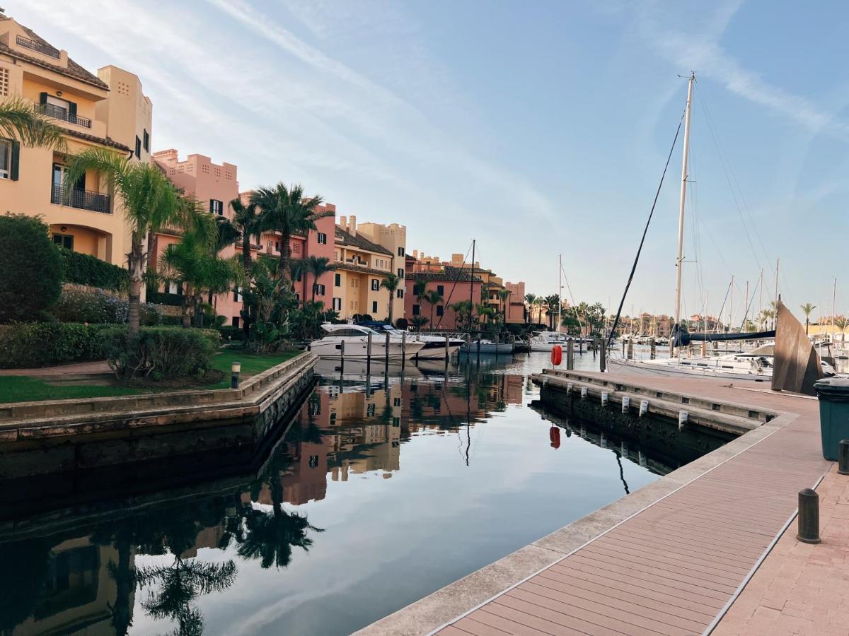 Sotogrande Alboaire- Waterfront Luxury 4 Bedroom Apt In The Marina Of Sotogrande Dış mekan fotoğraf